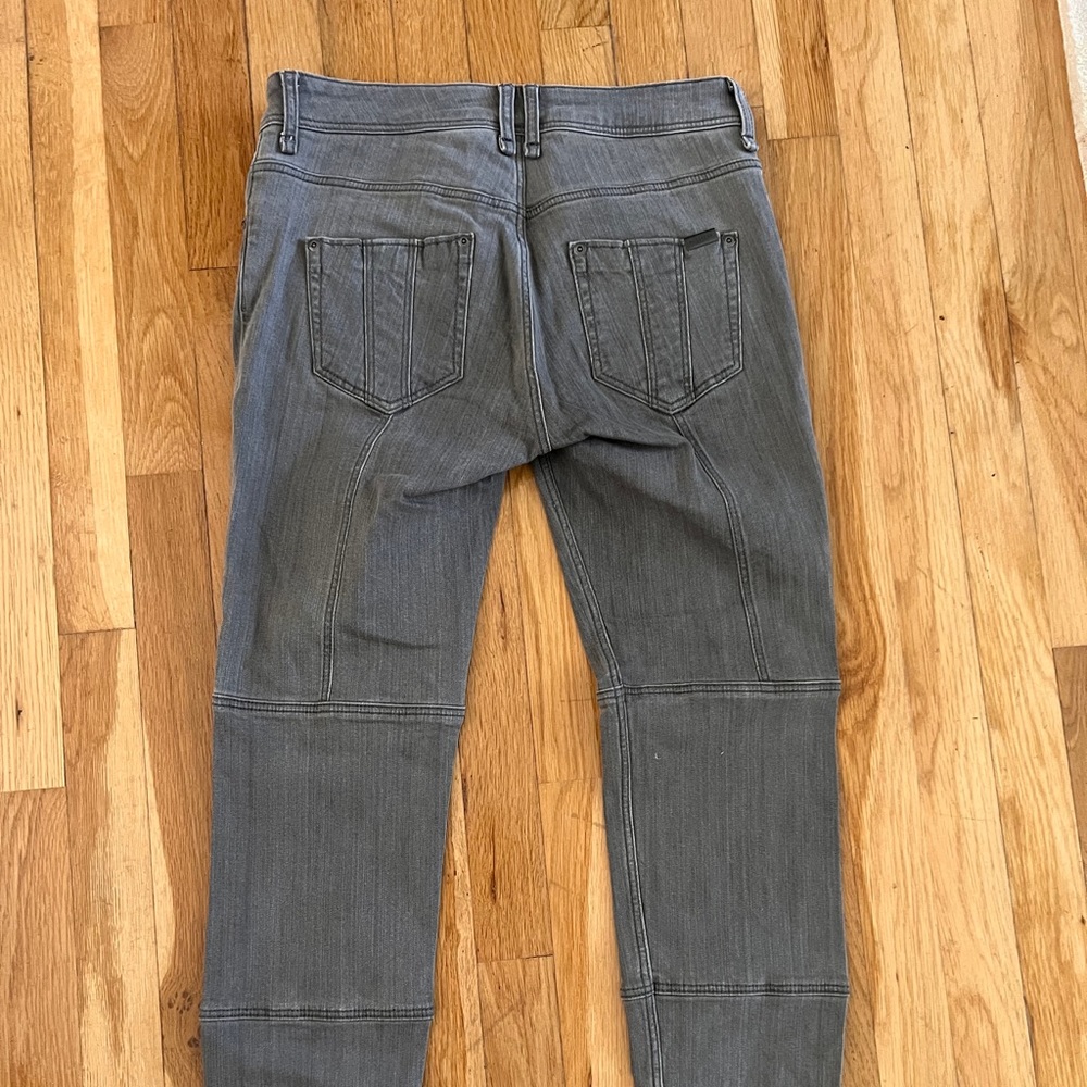 🚨 AUTHENTIC BURBERRY JEANS